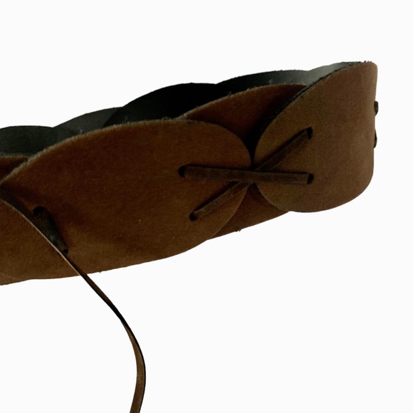 Black and Brown Leather Belt with Rustic Design - Picture 3 of 13